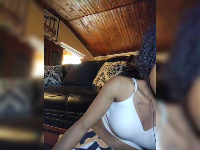Stella11 live cam on BongaCams