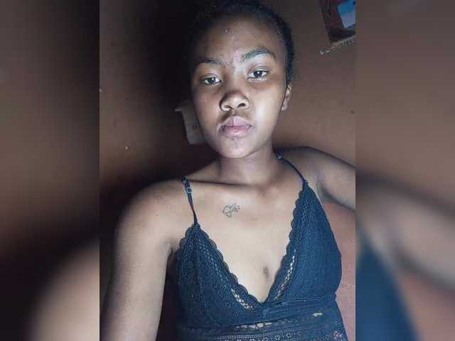 Stella11's BongaCams show and profile