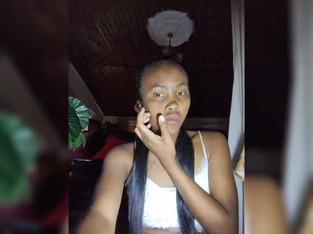 Stella11's BongaCams show and profile