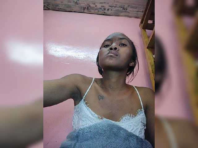 Stella11 live cam on BongaCams