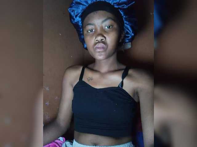 Stella11's BongaCams show and profile