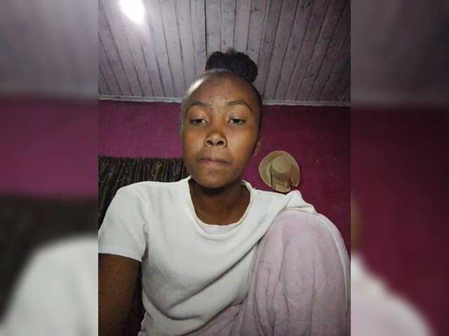 Stella11 live cam on BongaCams