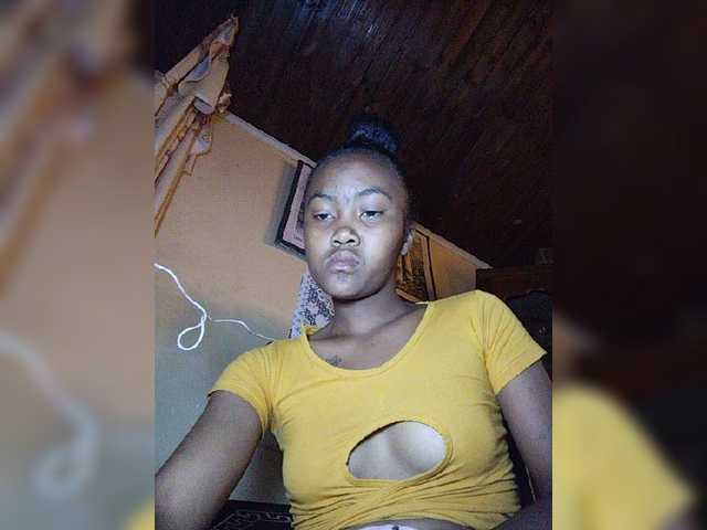 Stella11 live cam on BongaCams