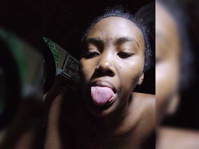 Stella11 live cam on BongaCams