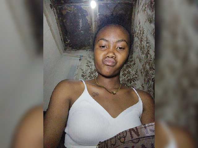 Stella11 live cam on BongaCams