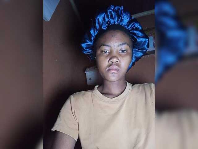 Stella11's BongaCams show and profile