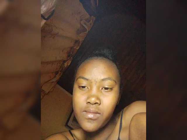 Stella11 live cam on BongaCams