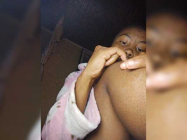 Stella11 live cam on BongaCams
