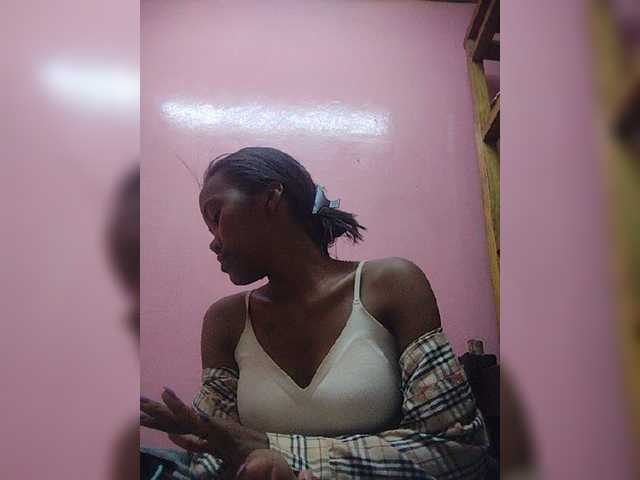 Stella11 live cam on BongaCams