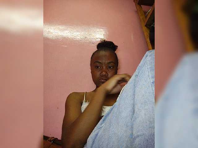 Stella11 live cam on BongaCams
