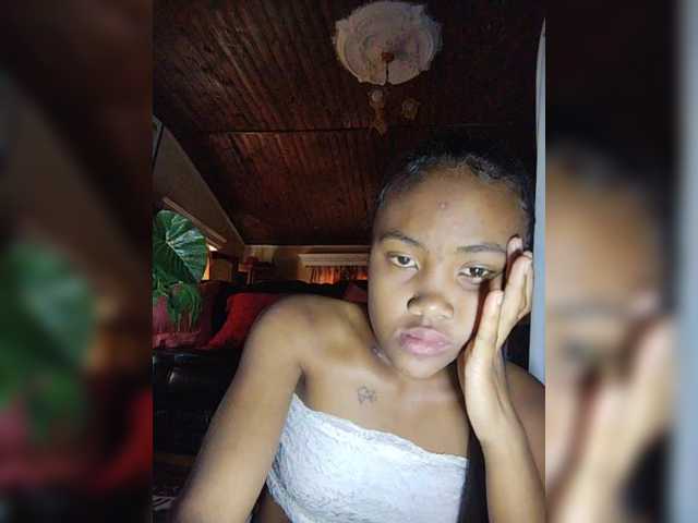 Stella11's BongaCams show and profile