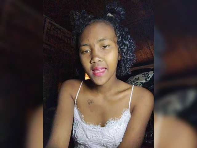 Stella11 live cam on BongaCams