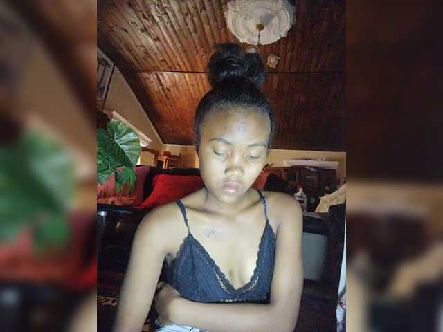 Stella11's BongaCams show and profile