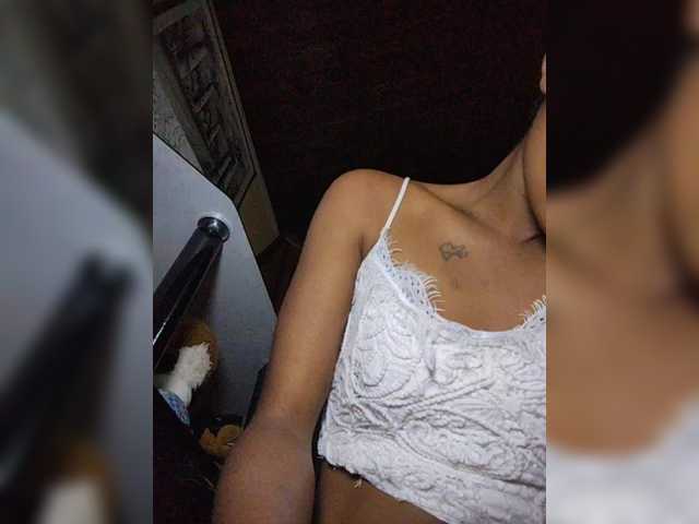 Stella11 live cam on BongaCams