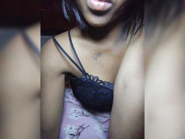 Stella11 live cam on BongaCams