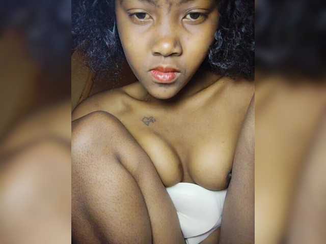 Stella11 live cam on BongaCams