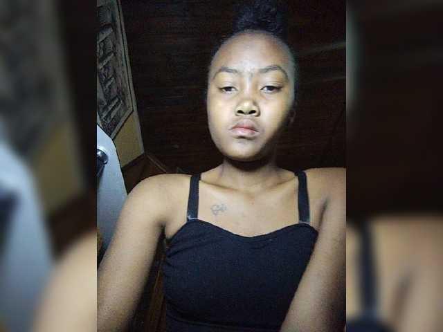 Stella11 live cam on BongaCams