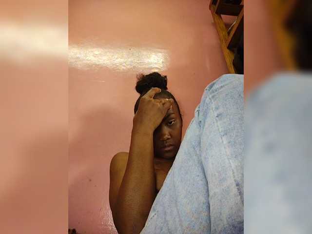 Stella11 live cam on BongaCams