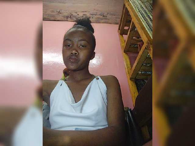 Stella11 live cam on BongaCams