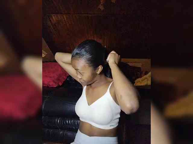 Stella11 Live Webcam on BongaCams