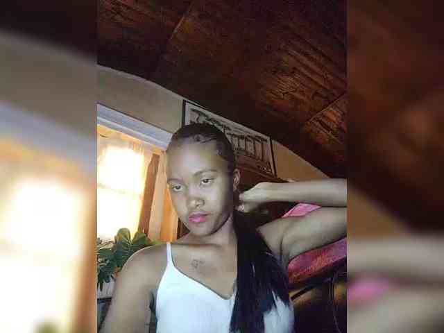 Stella11 Live Webcam on BongaCams