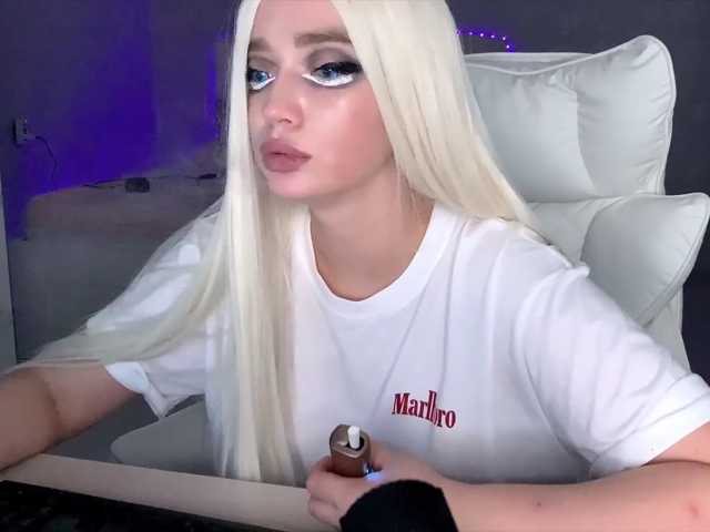 causeoferection, live now on BongaCams