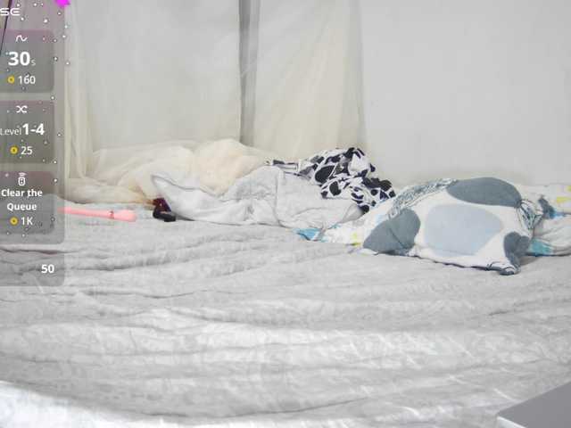 coffeewithmilk-1 live cam on BongaCams