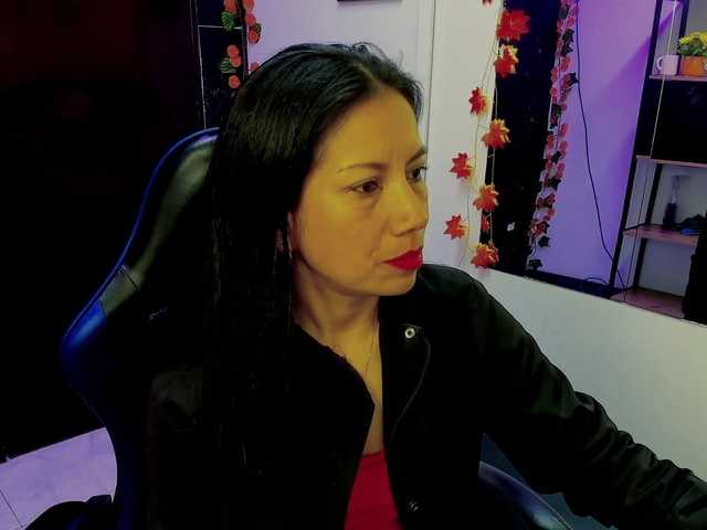 MeganCollins1 live cam on BongaCams