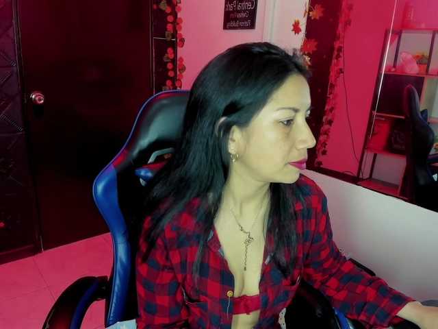 MeganCollins1 live cam on UnifiedCams