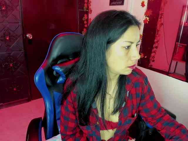MeganCollins1 webcam