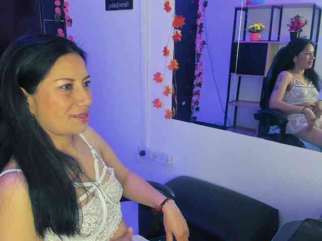 MeganCollins1 webcam