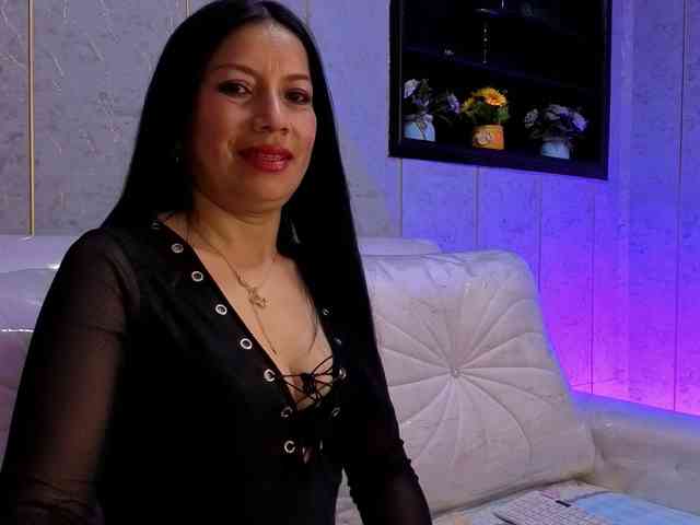 MeganCollins1 Live Webcam on BongaCams