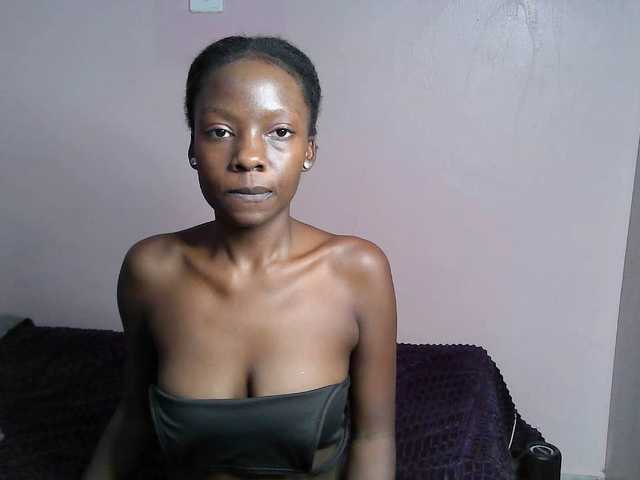 Dirtymaggy's BongaCams show and profile