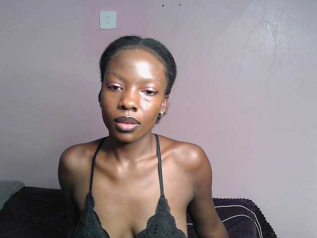 Dirtymaggy's BongaCams show and profile