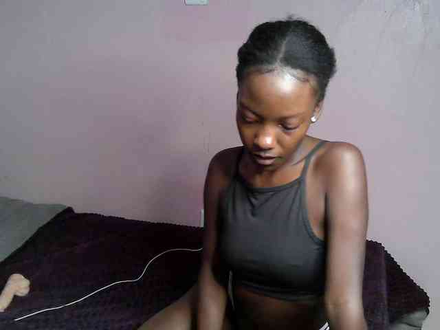 DiabolicalDiva webcam