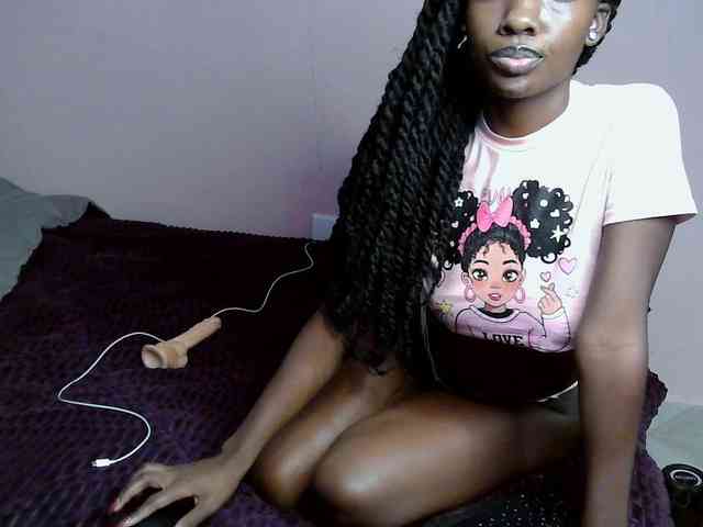 DiabolicalDiva webcam