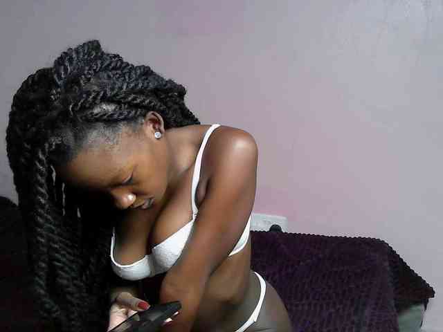 DiabolicalDiva webcam