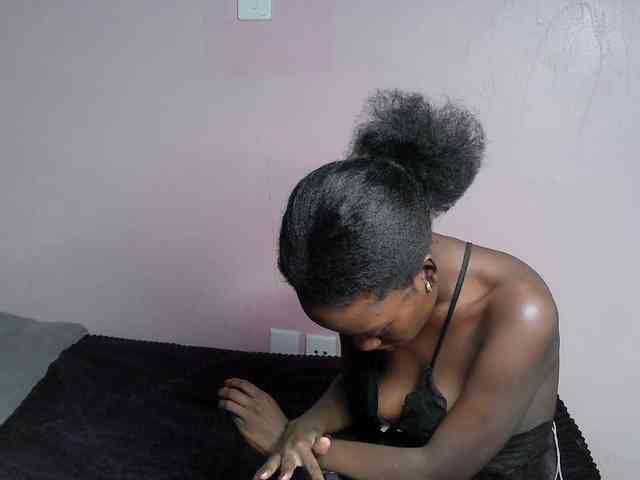 DiabolicalDiva webcam