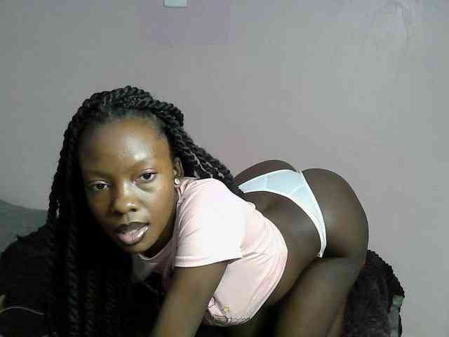 DiabolicalDiva webcam