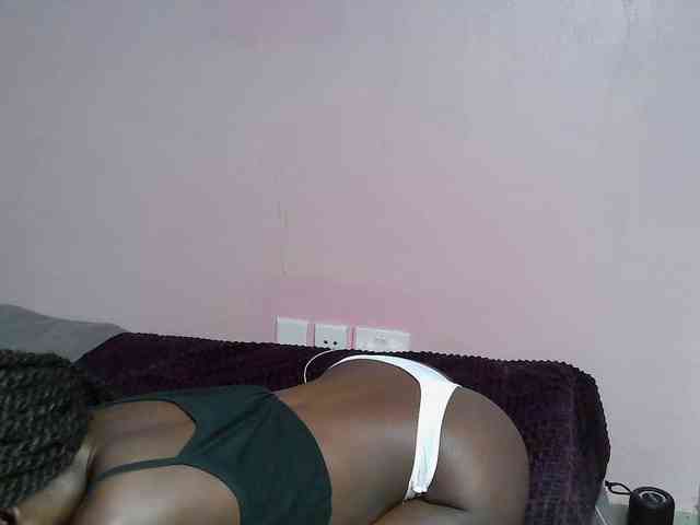 DiabolicalDiva webcam