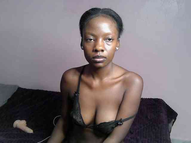 DiabolicalDiva webcam