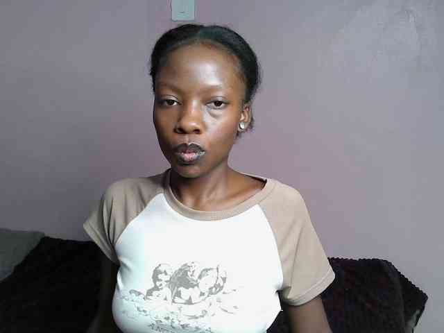 DiabolicalDiva webcam