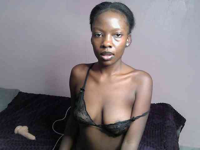 DiabolicalDiva webcam