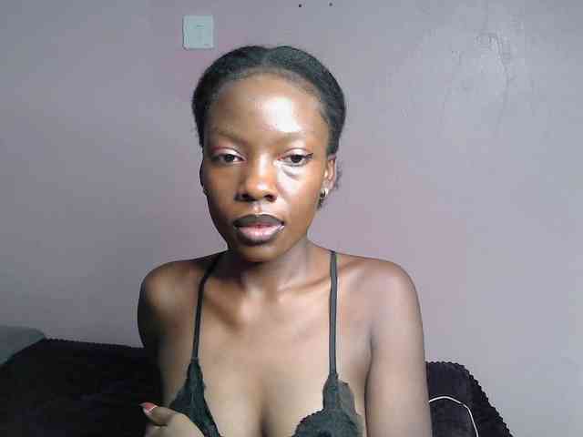 DiabolicalDiva webcam