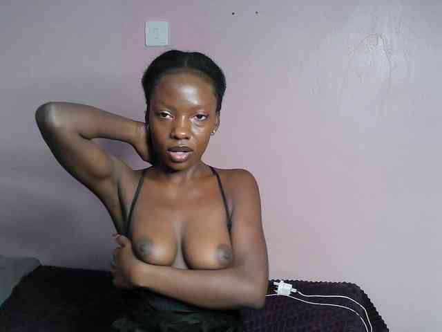 DiabolicalDiva webcam