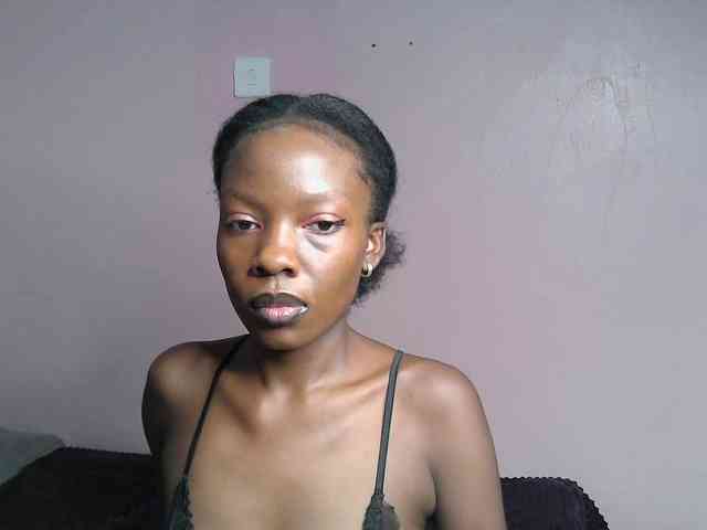 DiabolicalDiva webcam