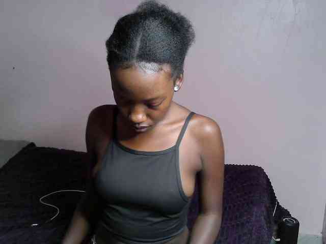 DiabolicalDiva webcam