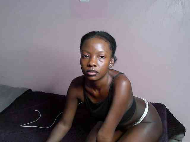 DiabolicalDiva webcam