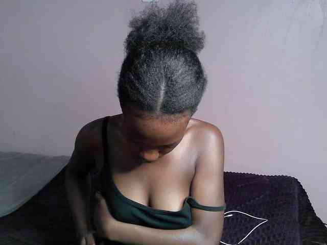 DiabolicalDiva webcam