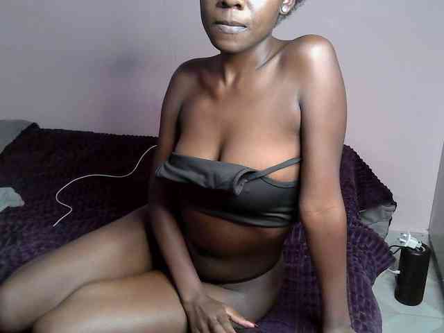 DiabolicalDiva webcam